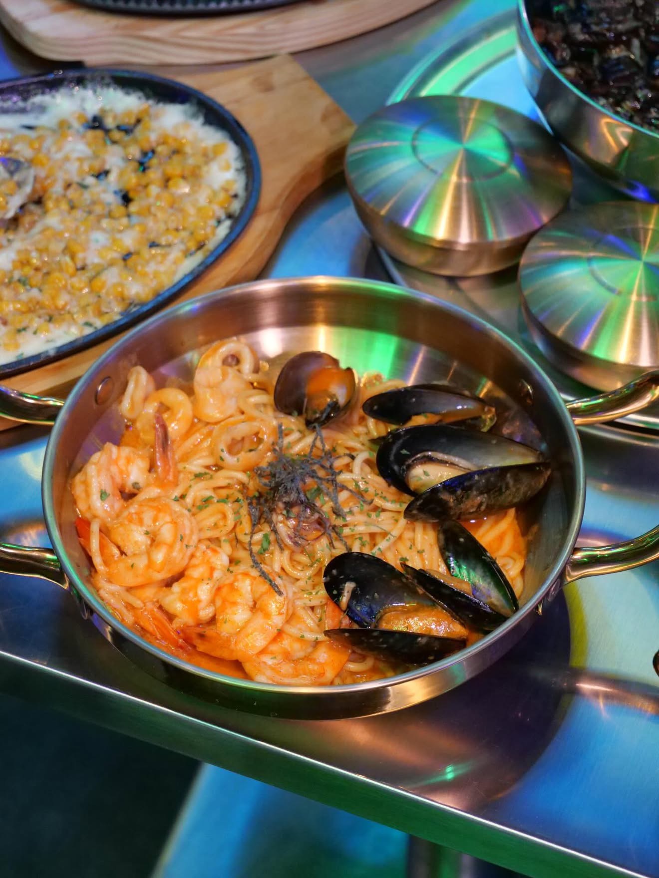 UJU menu and dining photo 7